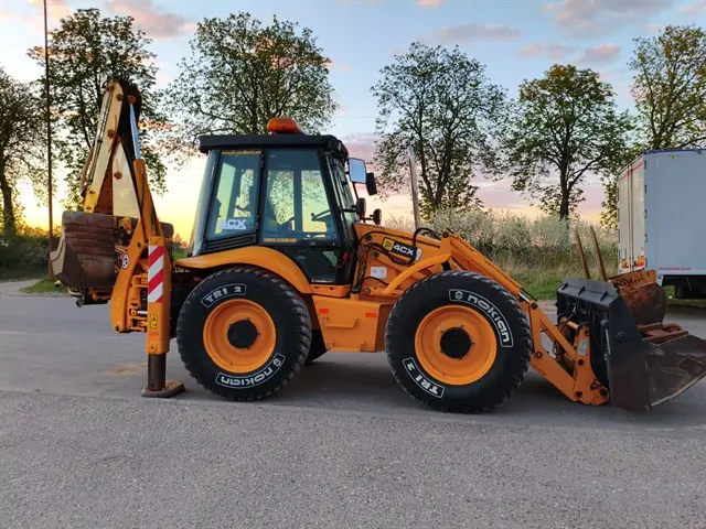 JCB 4CX Sitemaster